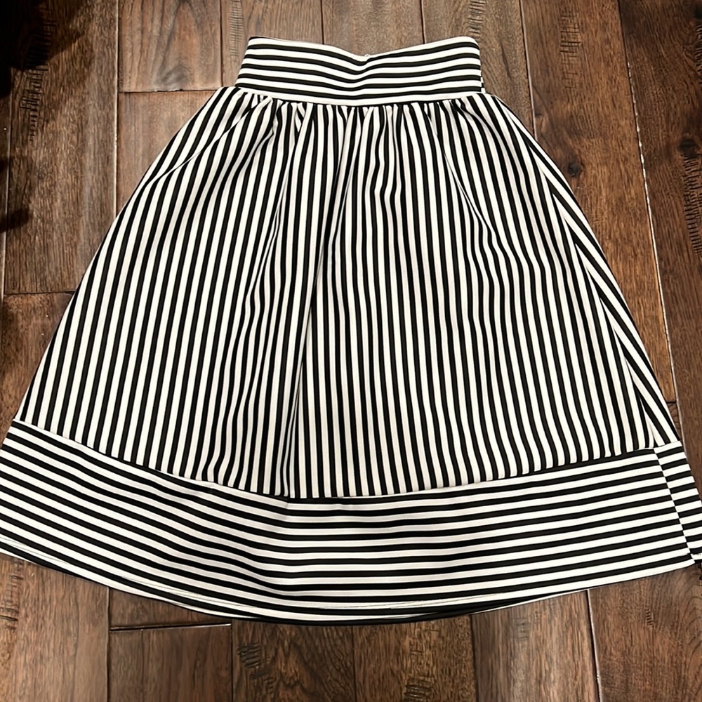 MIDI skirt